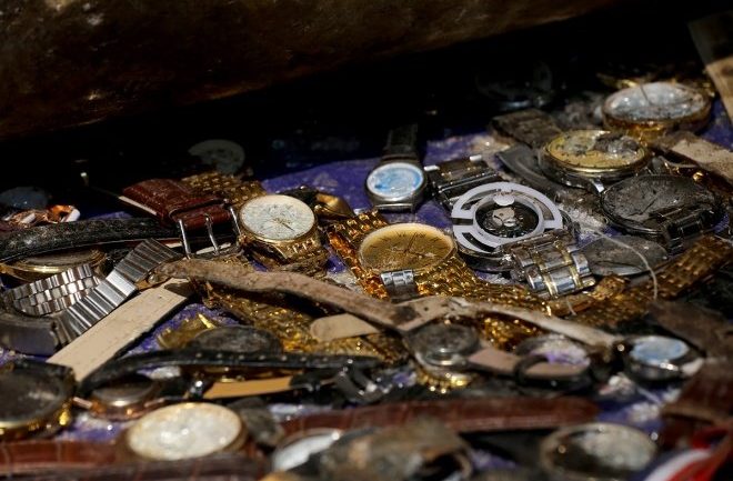 Tiêu hủy 200 đồng hồ “nhái” hàng hiệu